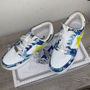 Men’s Bathing Ape Size 10  BLUE N white